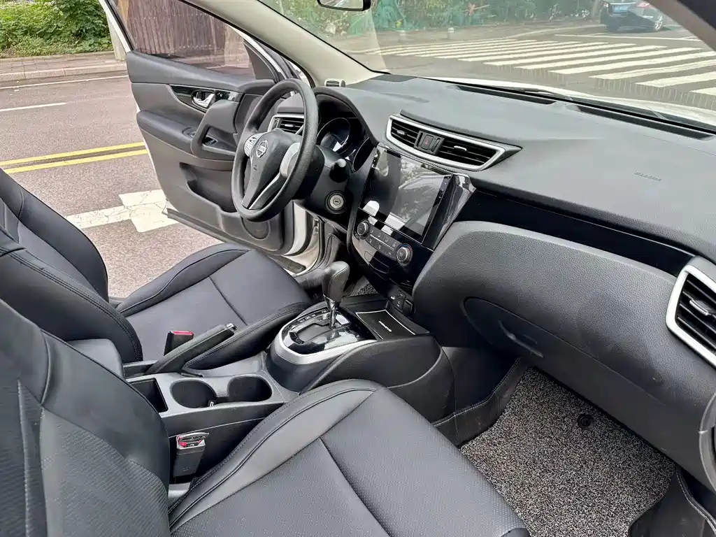 Nissan Qashqai 2017 — фото 9