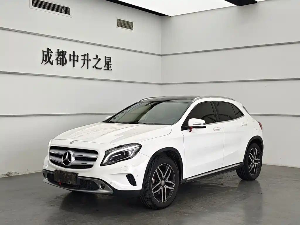 Mercedes-Benz GLA 2016 — фото 1