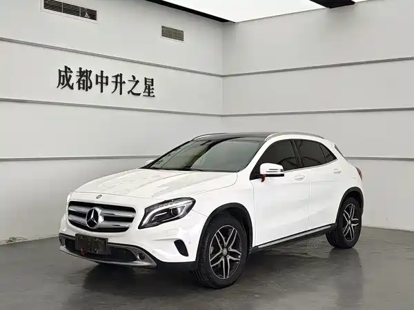 Mercedes-Benz GLA 2016