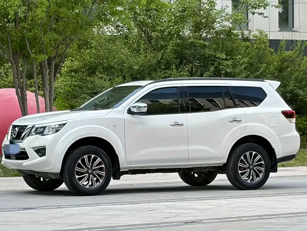 Nissan Terra 2021 — фото 1