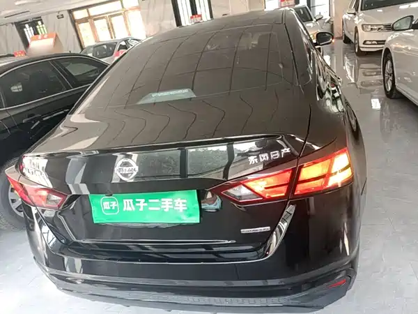 Nissan Teana 2022