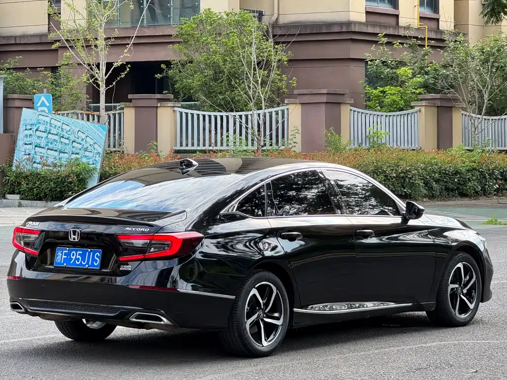 Honda Accord 2023 — фото 4