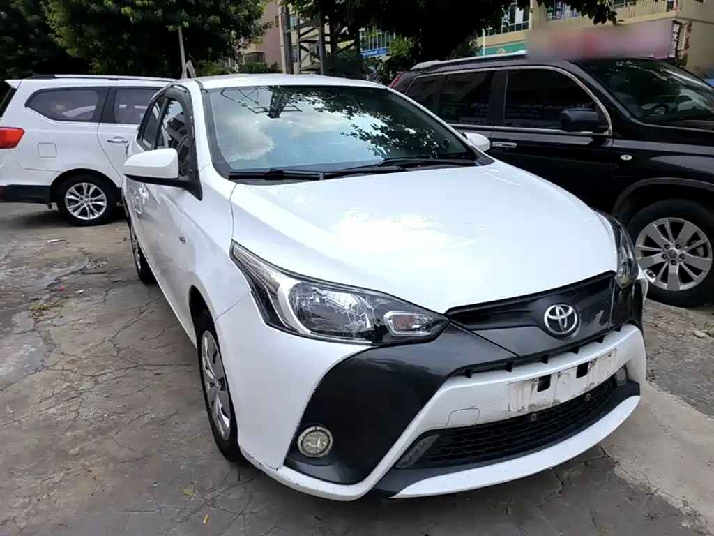 Toyota Yaris L 2021 — фото 4
