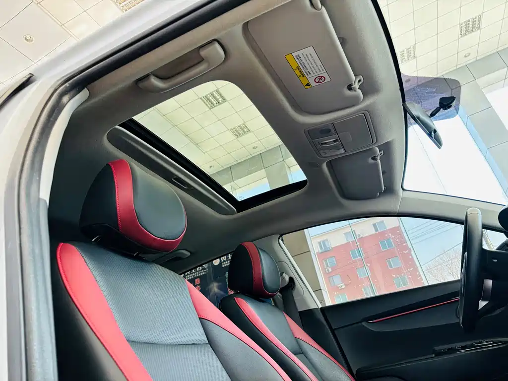 Kia KX Cross 2019 — фото 16