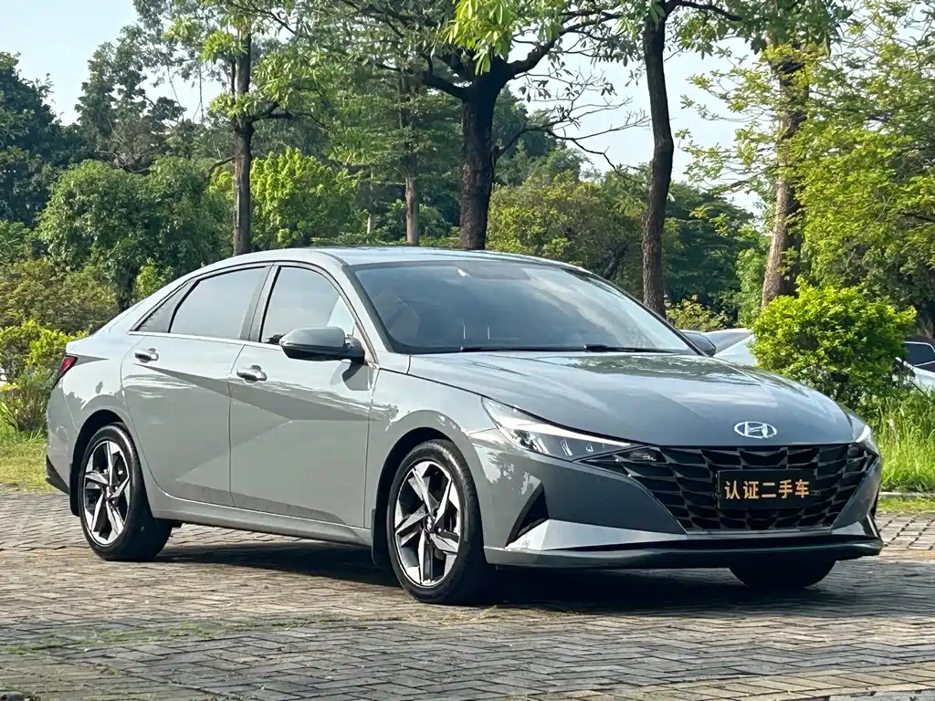 Hyundai Elantra 2023