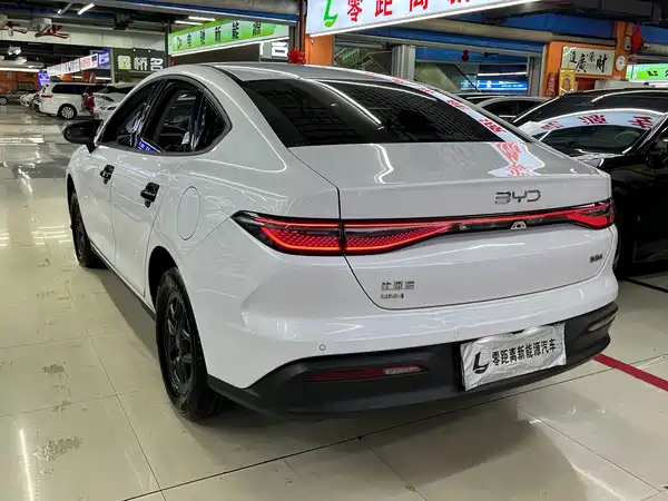 BYD Seal 05 DM-i 2025