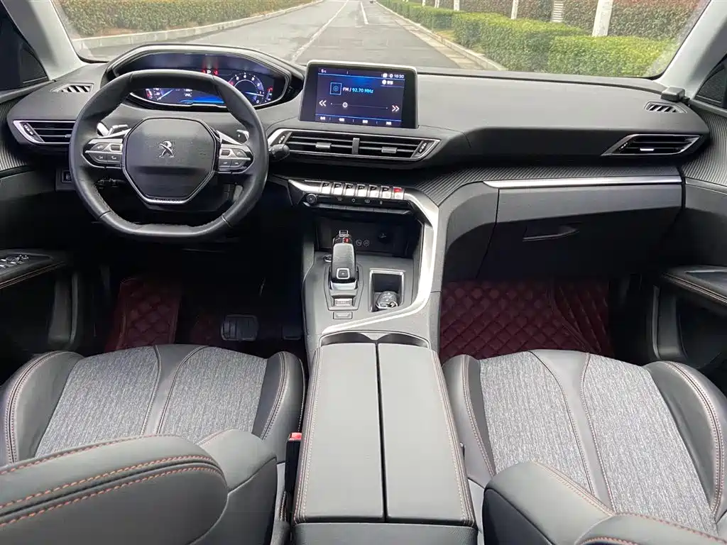 Peugeot 4008 2018 — фото 10