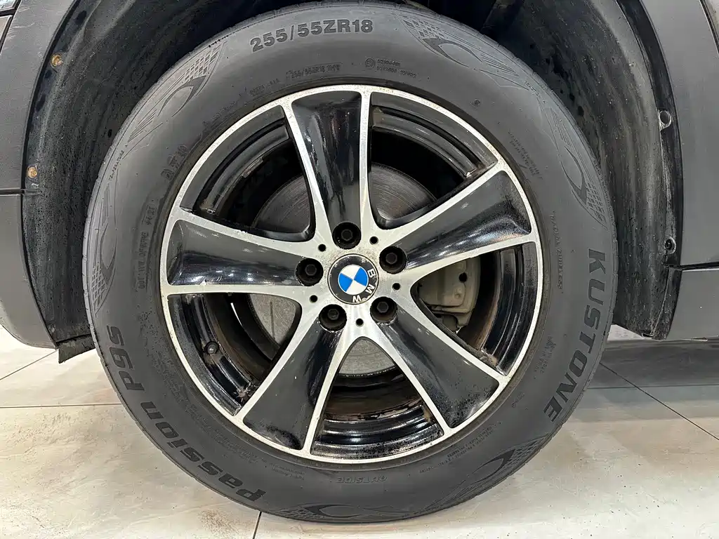 BMW X5 2011 — фото 19