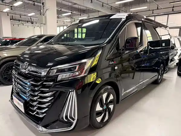 Toyota Alphard 2025