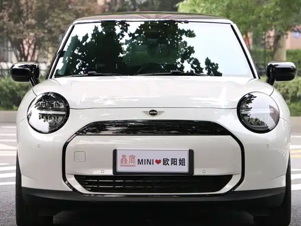 MINI Cooper 2025