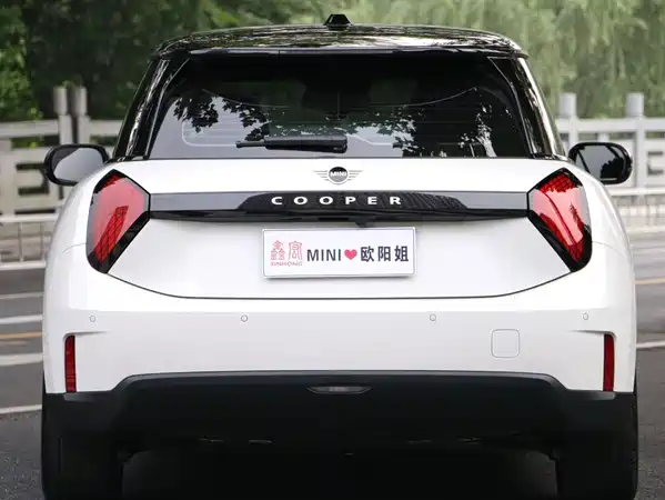 MINI Cooper 2025