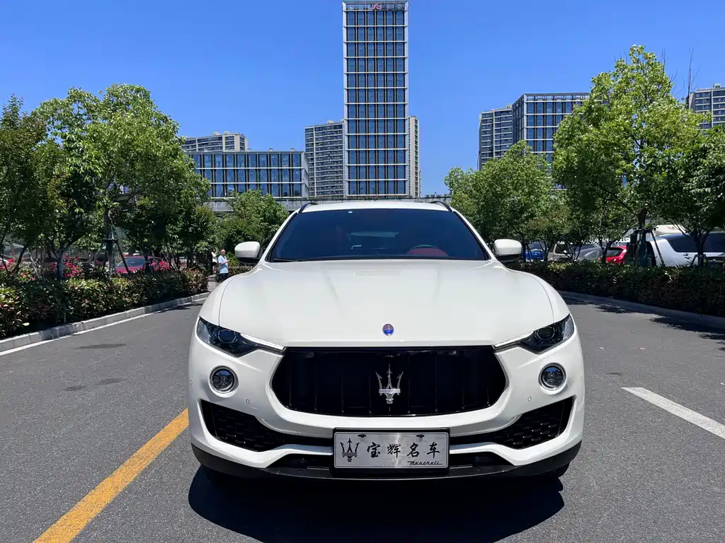 Maserati Levante 2022 — фото 8