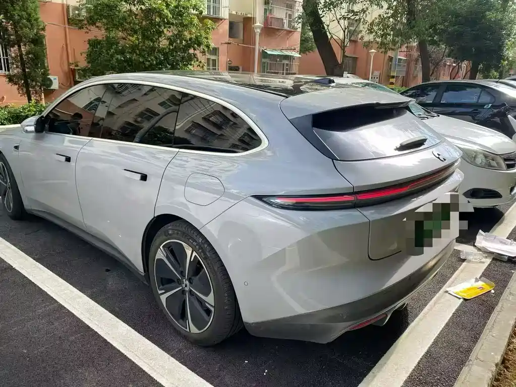 NIO ET5T 2024