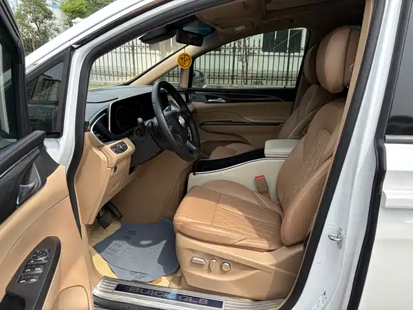 Buick GL8 2020