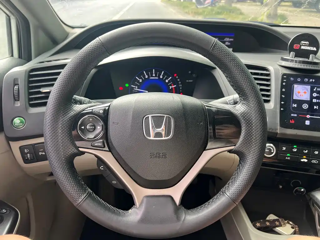 Honda Civic 2015 — фото 7