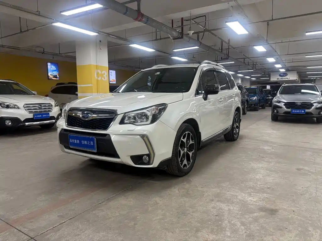 Subaru Forester 2014 — фото 1
