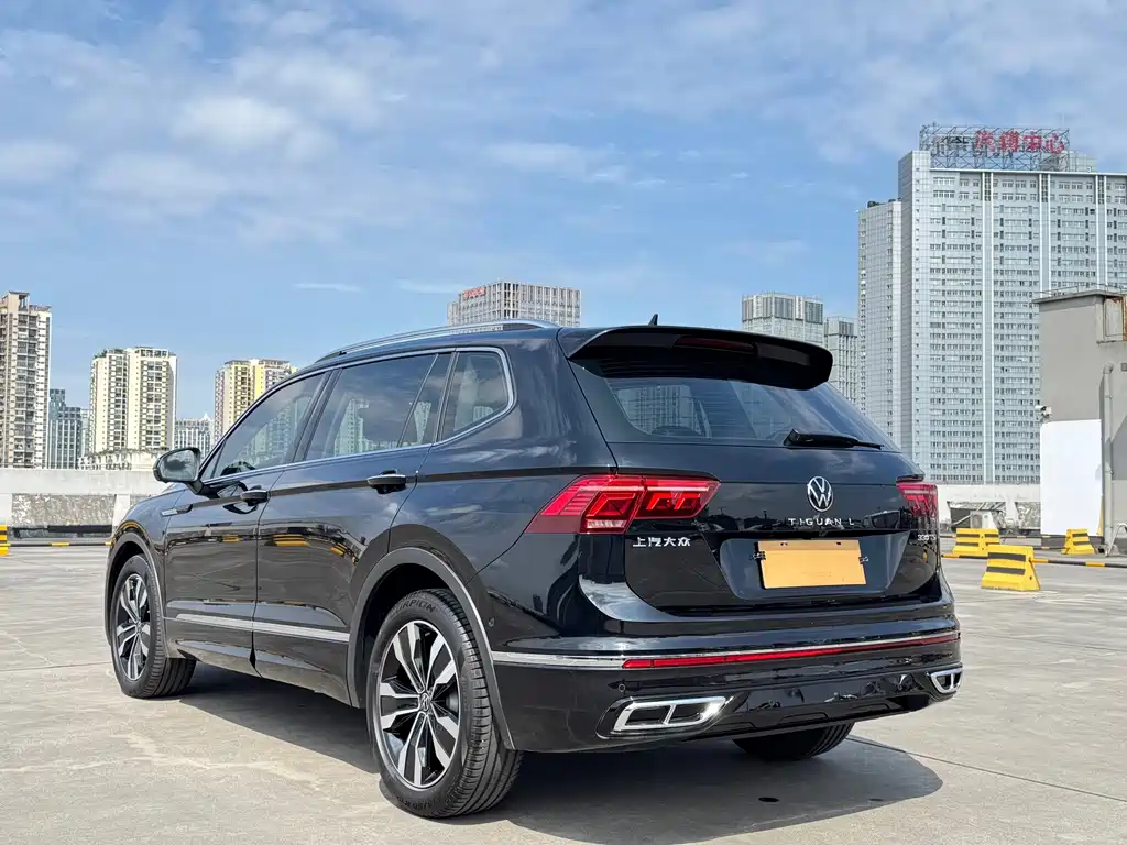 Volkswagen Tiguan L 2022 — фото 16