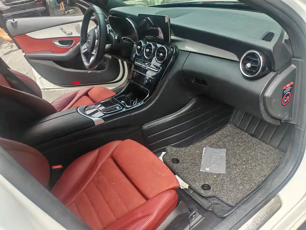 Mercedes-Benz C-Class 2021