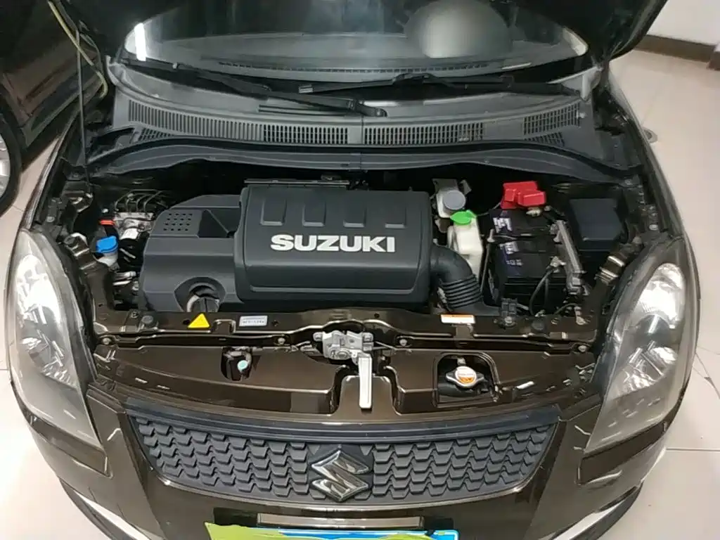 Suzuki Swift 2015 — фото 20