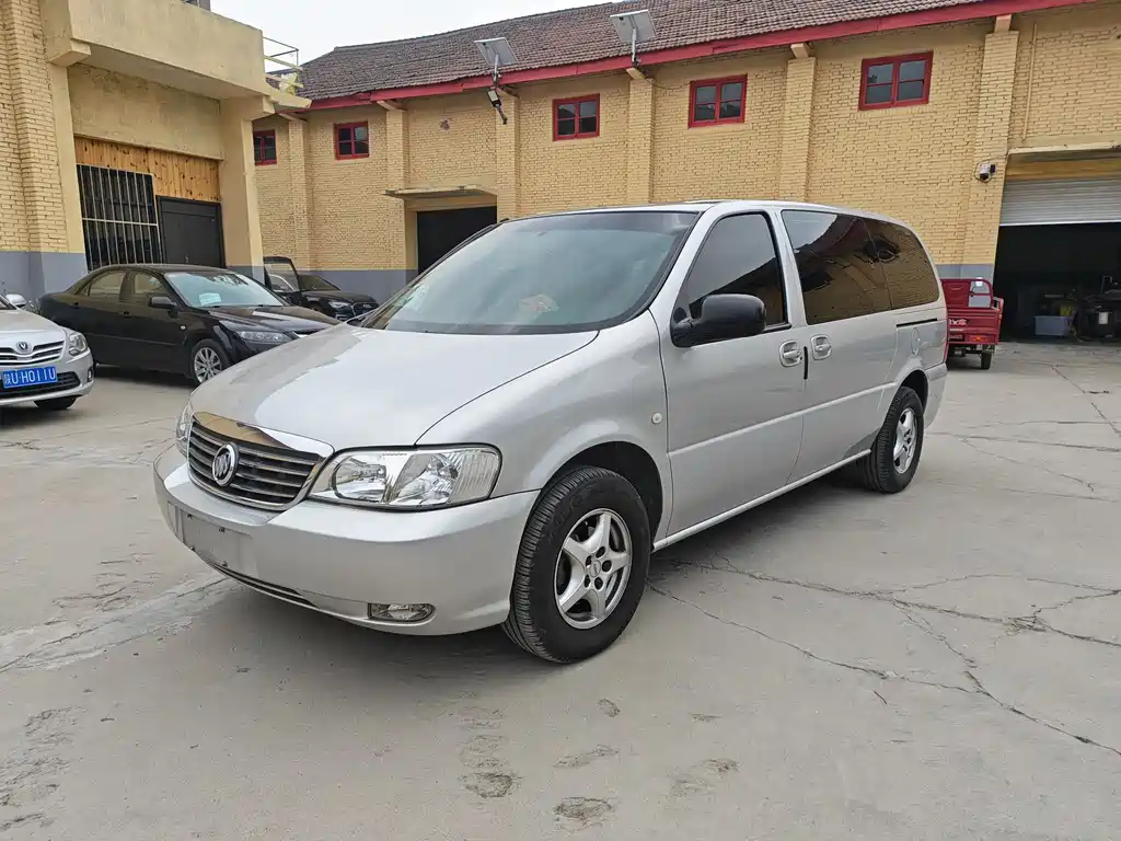 Buick GL8 2010