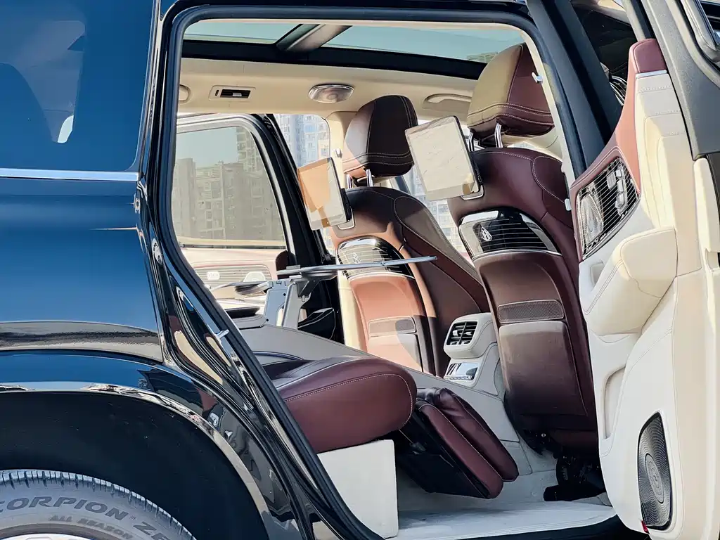 Mercedes-Benz GLS 2023 — фото 7