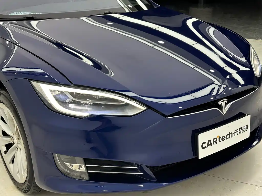 Tesla Model S 2018 — фото 15