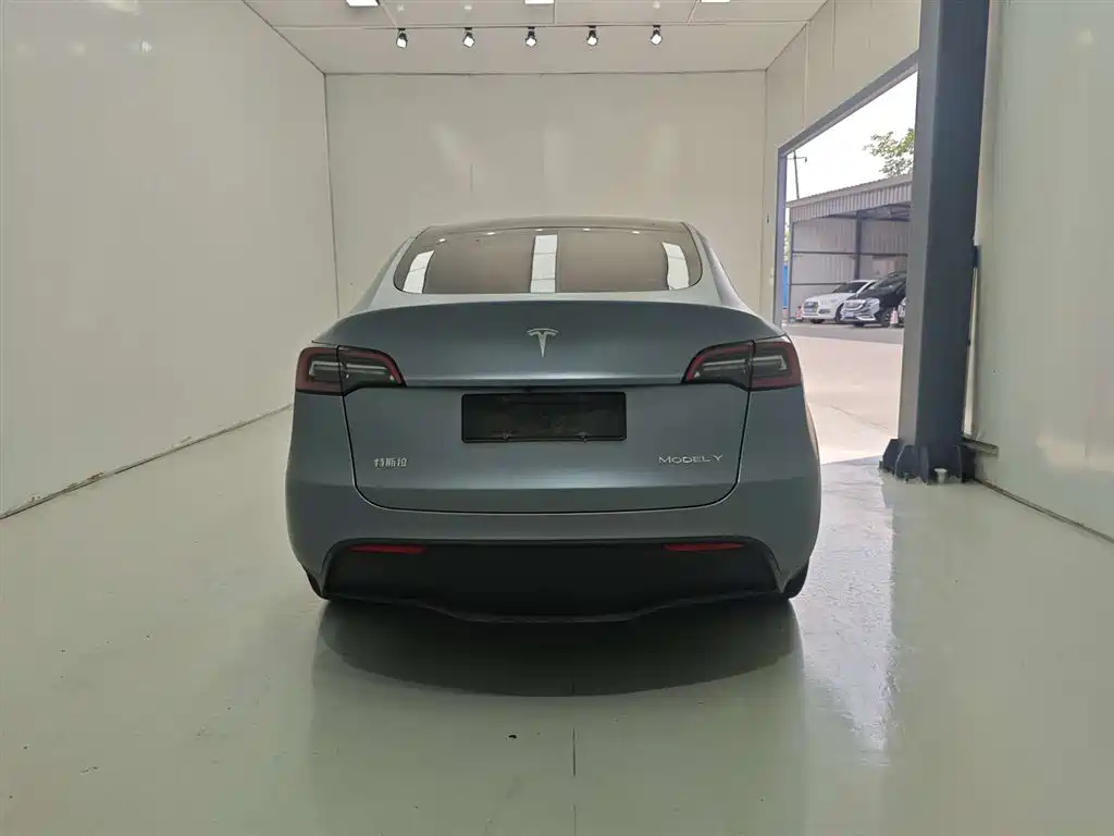 Tesla Model Y 2022 — фото 4