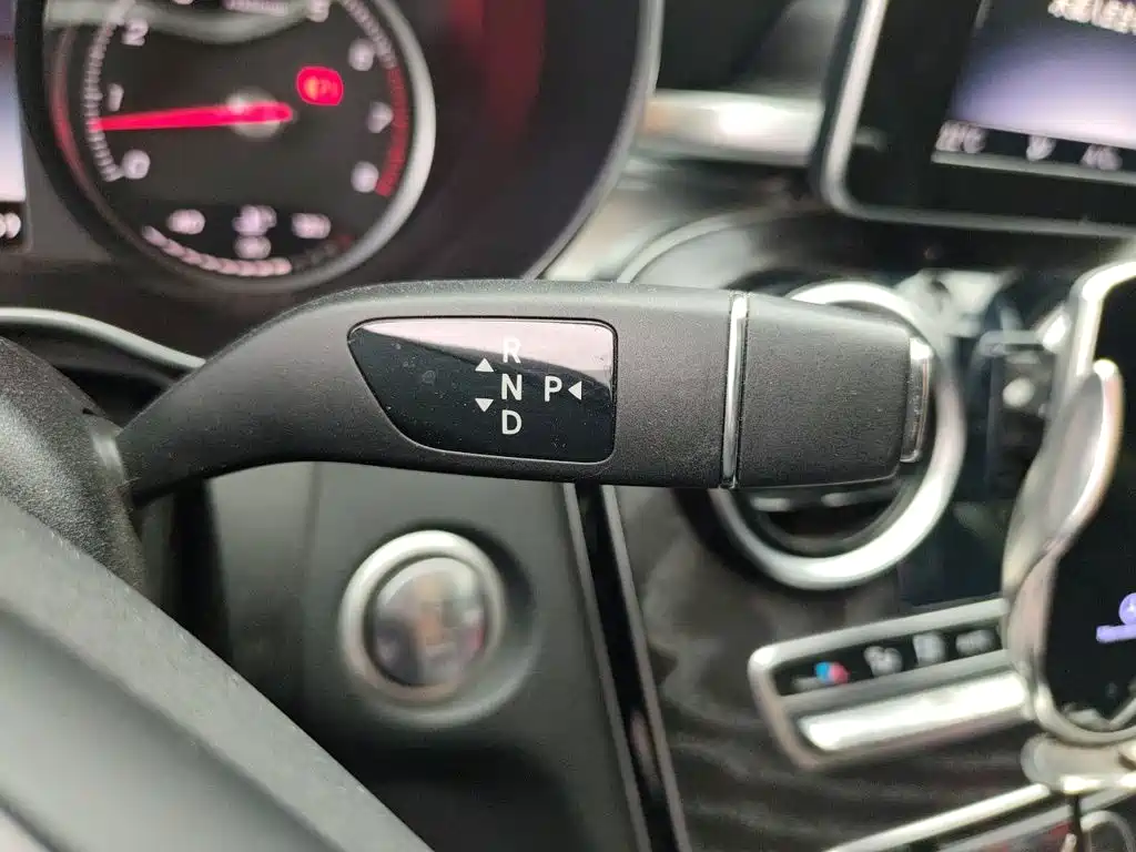 Mercedes-Benz C-Class 2018 — фото 10