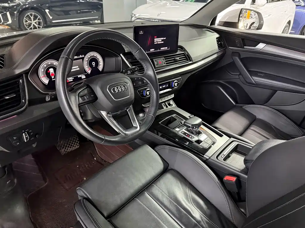 Audi Q5L 2022 — фото 9