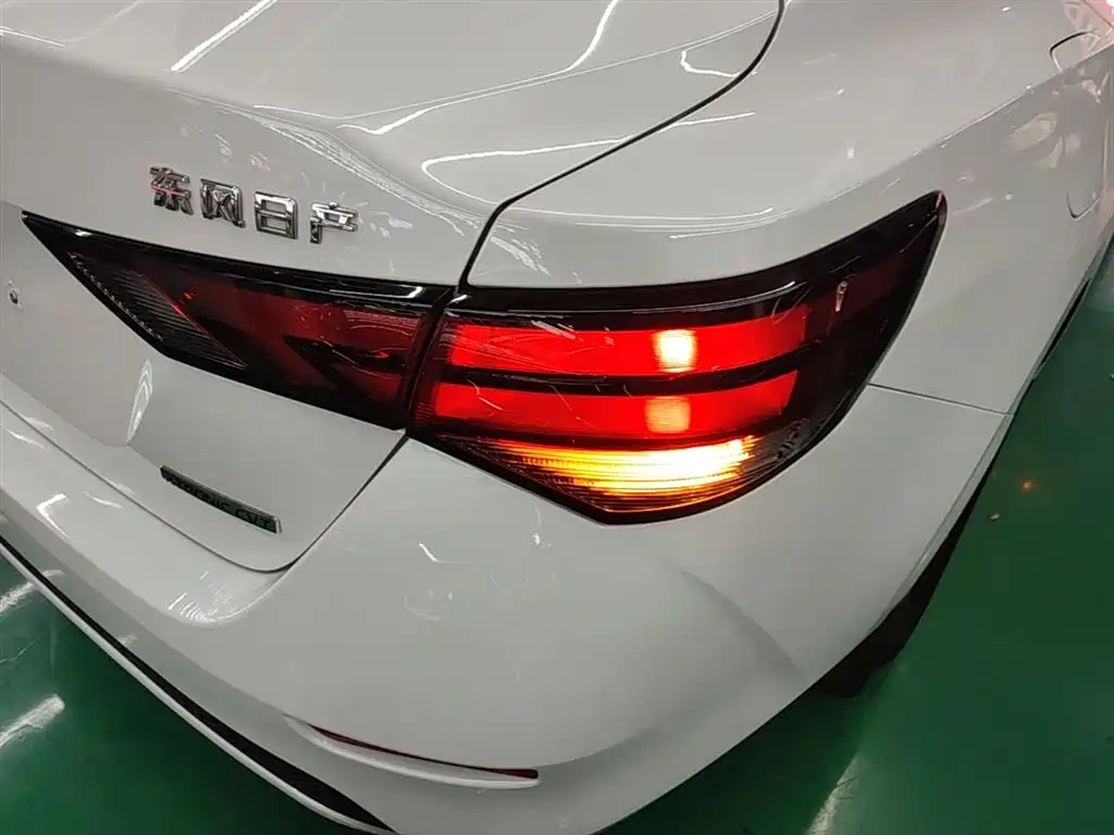 Nissan Sylphy 2020 — фото 24