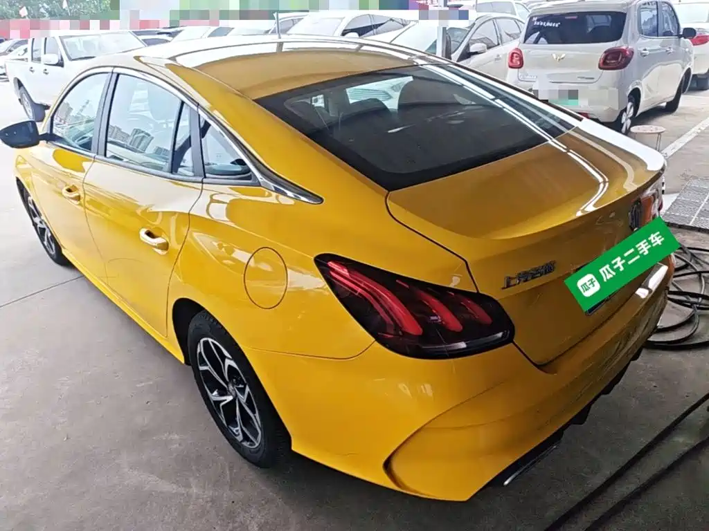 MG MG5 2021