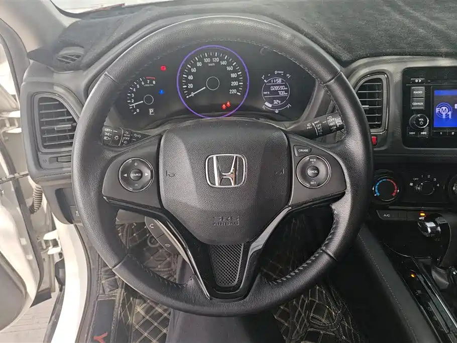 Honda Vezel 2018 — фото 15