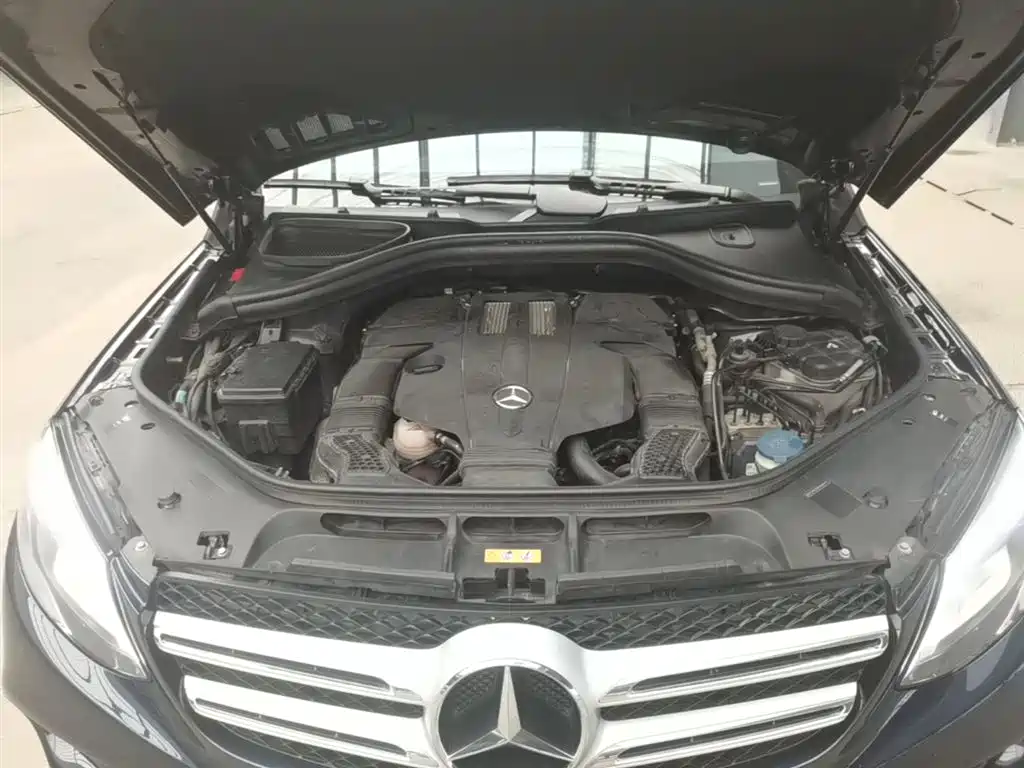 Mercedes-Benz GLE 2017 — фото 20