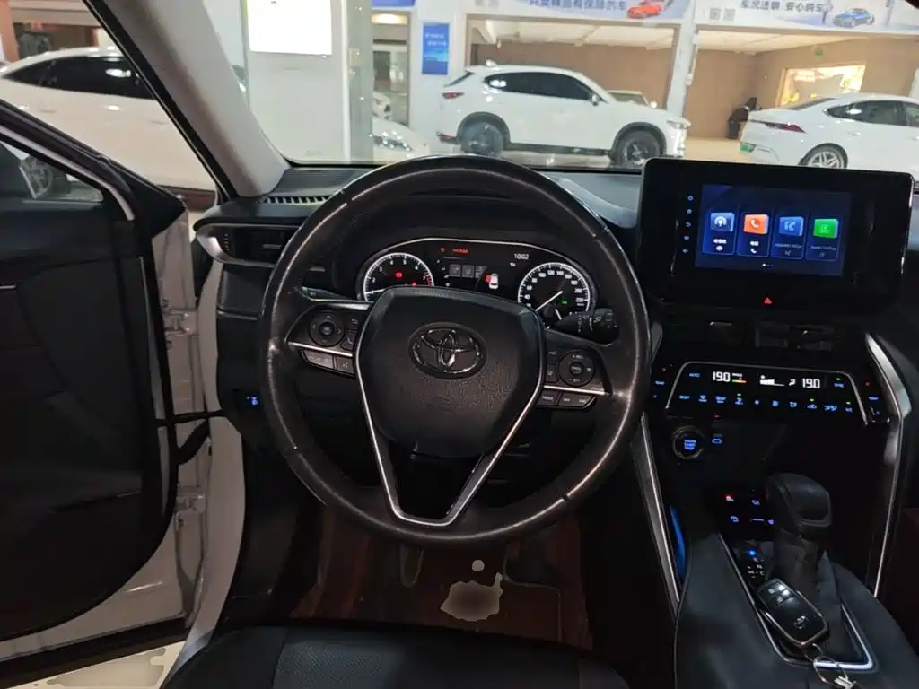 Toyota Harrier 2023 — фото 11
