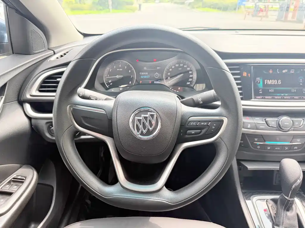 Buick Excelle GT 2015 — фото 12