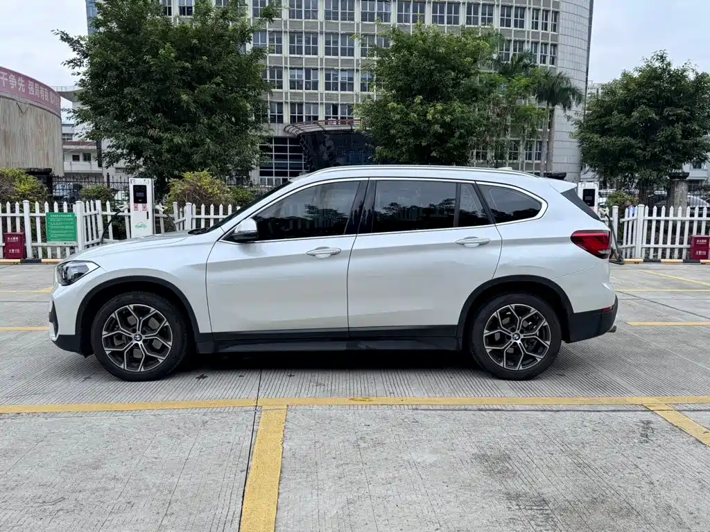 BMW X1 2022