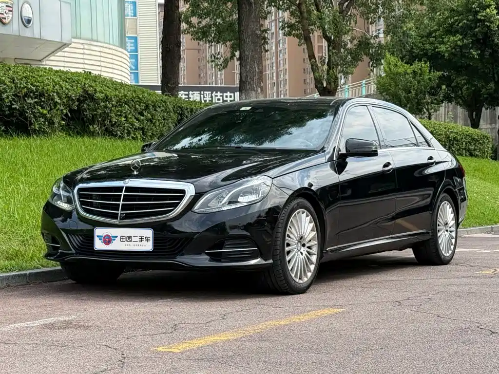 Mercedes-Benz E-Class 2015 — фото 1