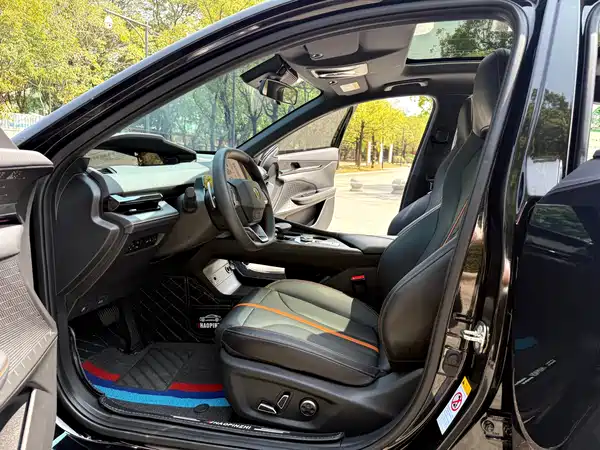 Changan UNI-V 2024