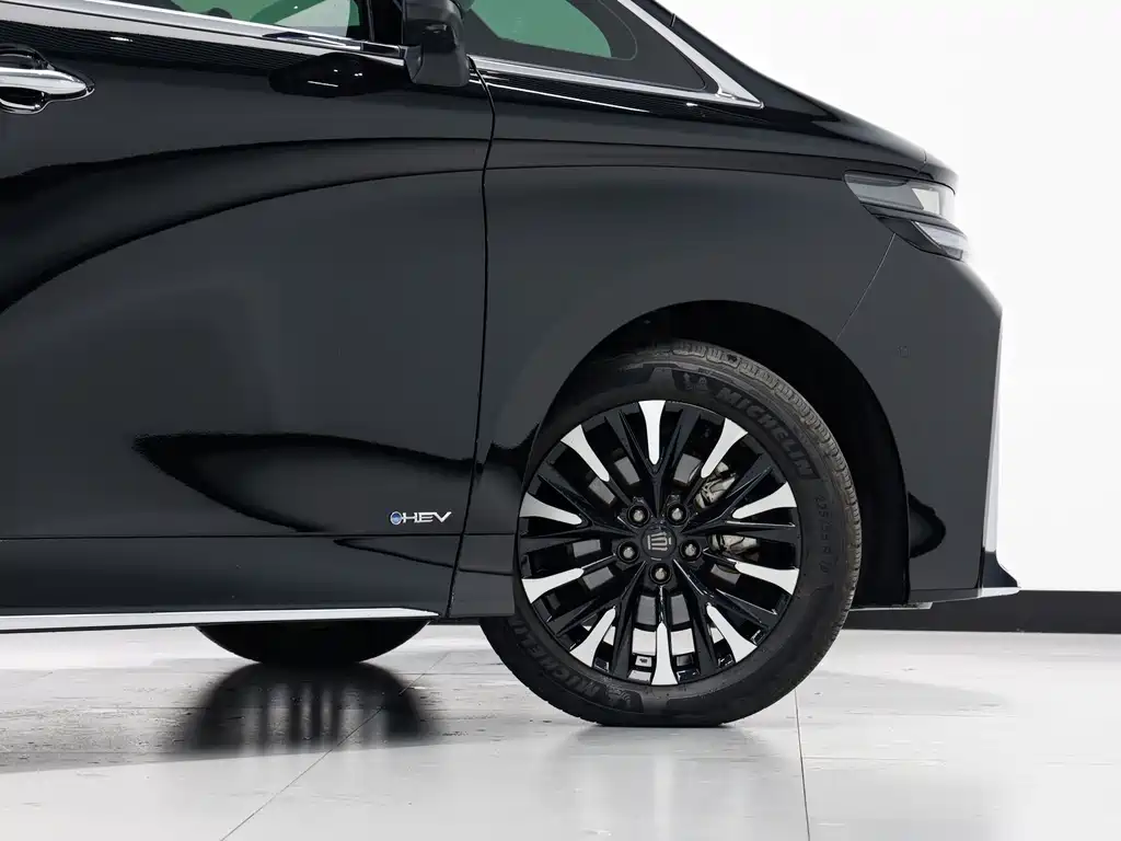 Toyota Vellfire 2024 — фото 5