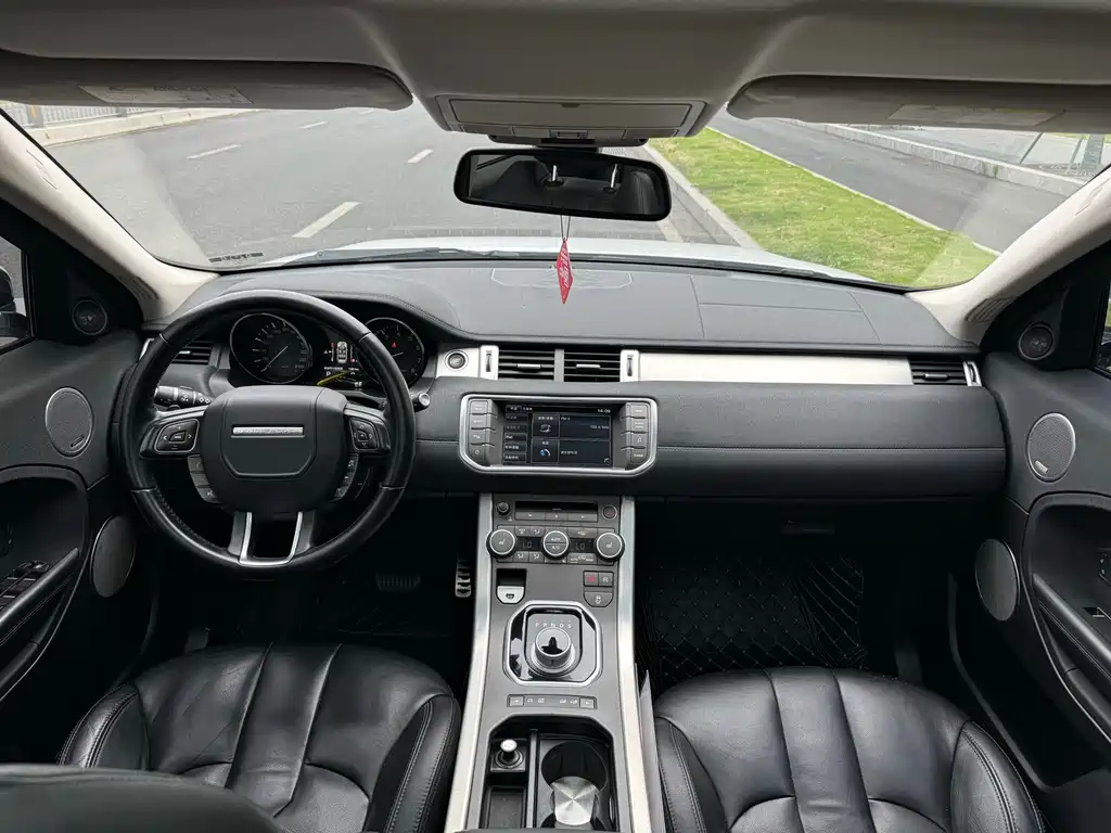 Land Rover Evoque 2015 — фото 7