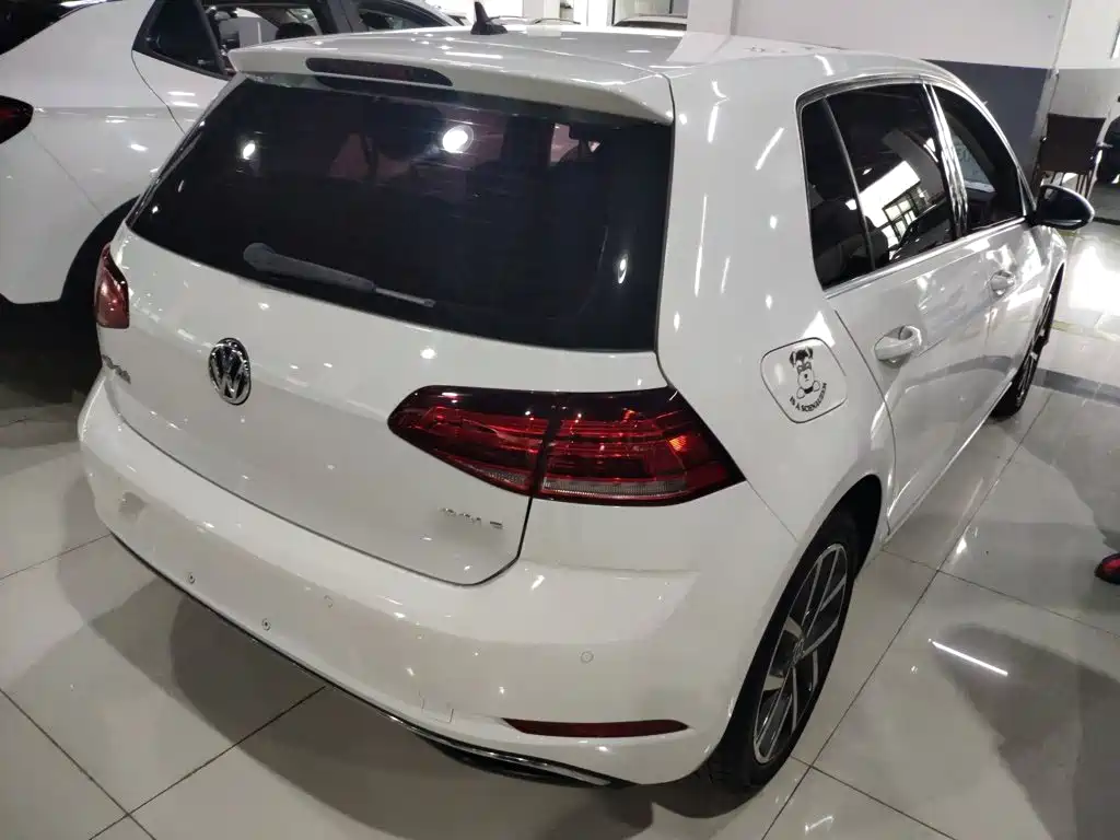 Volkswagen Golf 2020