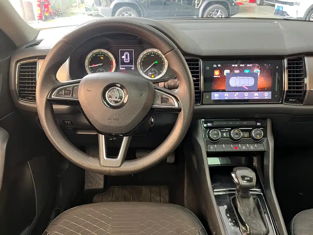 Skoda Kodiaq 2018 — фото 11