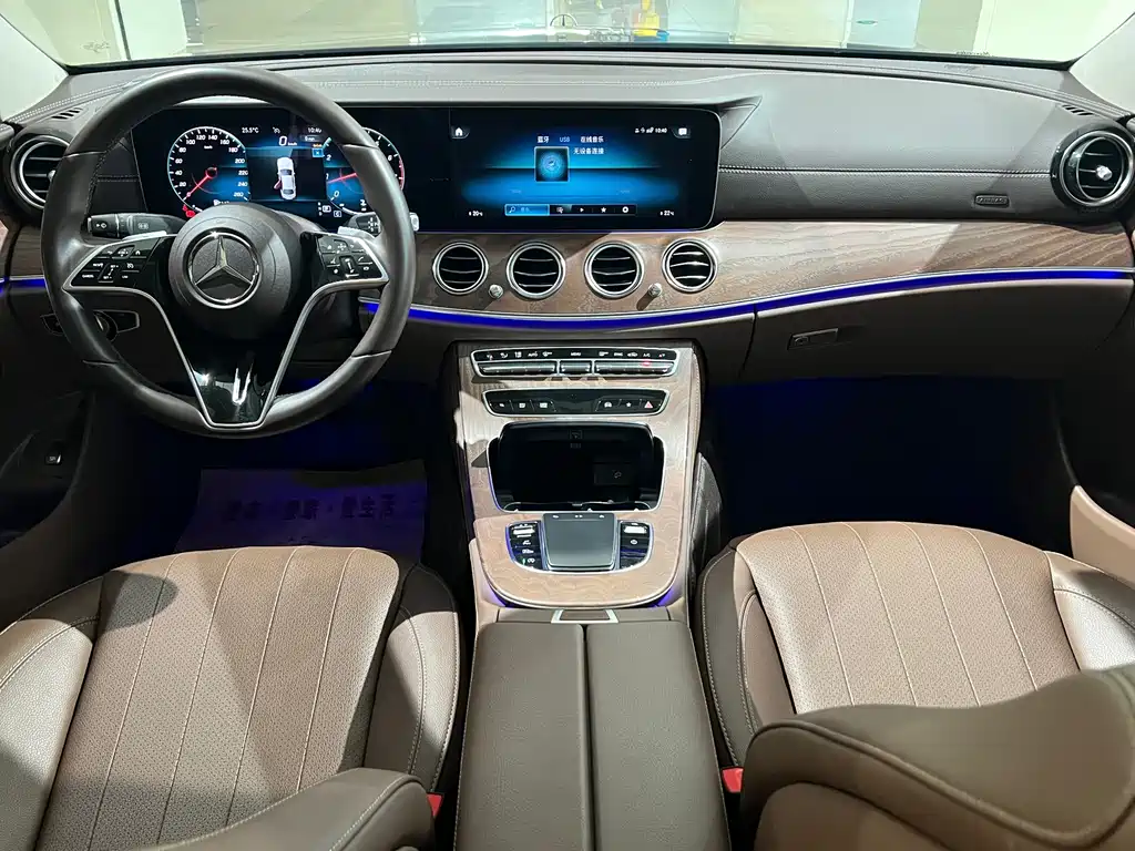 Mercedes-Benz E-Class 2023 — фото 10