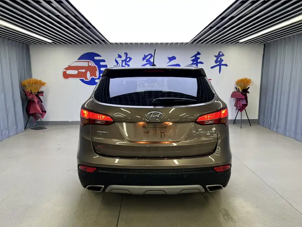 Hyundai Santa Fe 2015 — фото 19