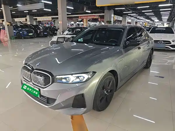 BMW i3 2024