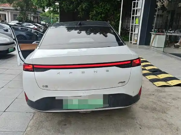 XPeng P5 2023
