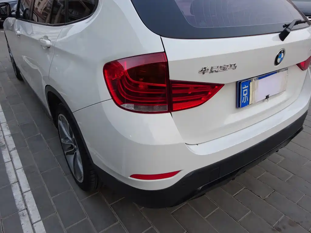 BMW X1 2014 — фото 22