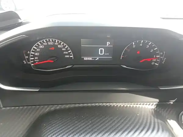 Peugeot 2008 2021