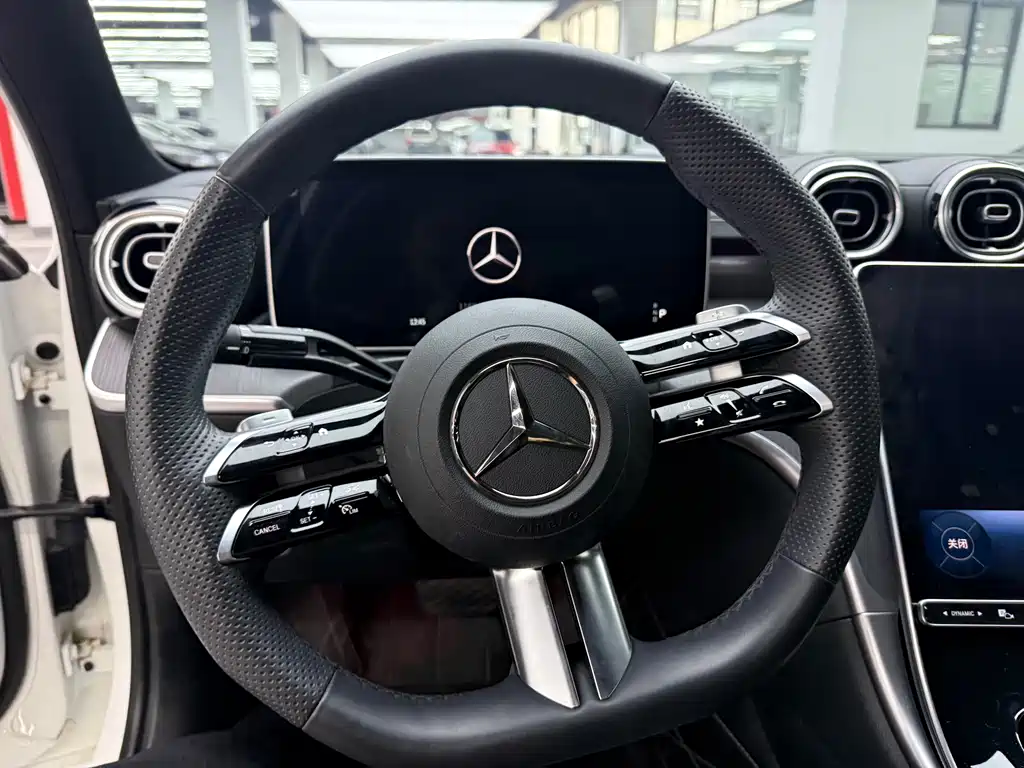 Mercedes-Benz C-Class 2023