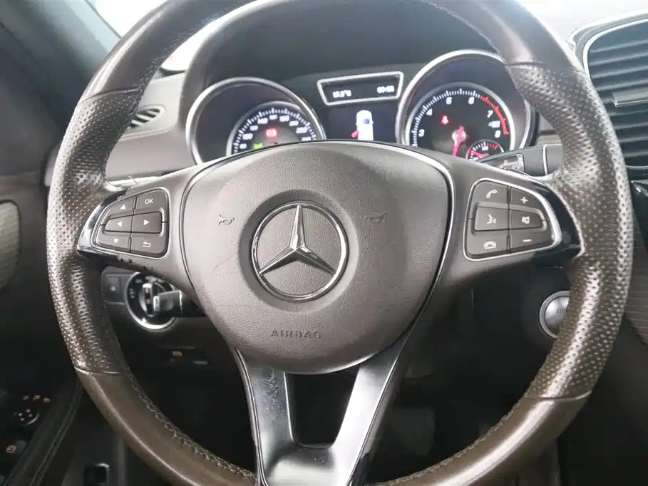 Mercedes-Benz GLE 2019 — фото 6